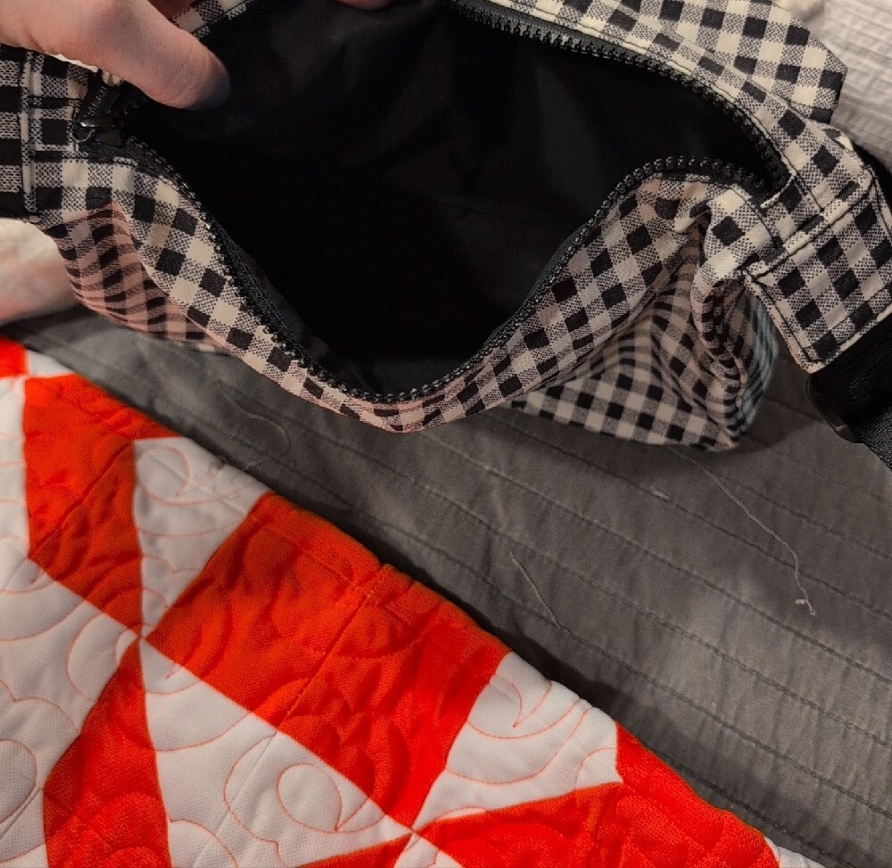 Black and White Gingham Crossbody Bag - Baggu - Picture 4 of 4